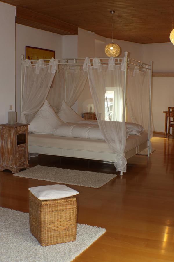 Bed and Breakfast Vivo-Vino à Weisenheim am Sand Extérieur photo